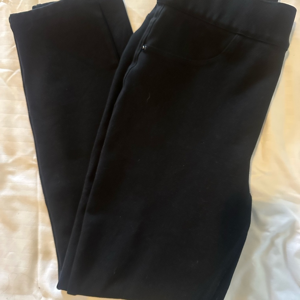 SPANX Black Leggings with Red Logo Tag - M/M - Picture 2 of 5